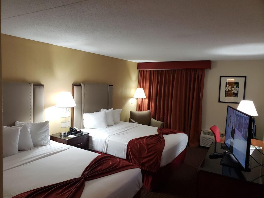 Hotel Baymont By Wyndham Southfield/Detroit Esterno foto