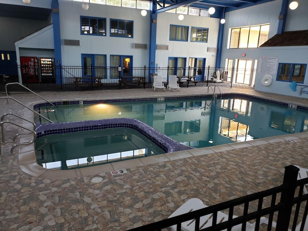 Hotel Baymont By Wyndham Southfield/Detroit Esterno foto