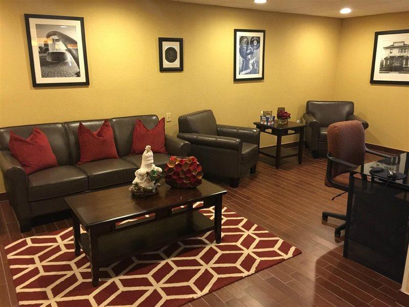 Hotel Baymont By Wyndham Southfield/Detroit Esterno foto