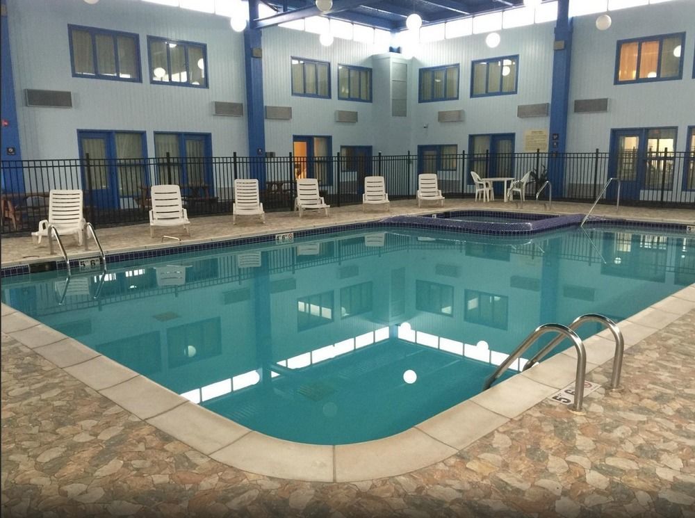Hotel Baymont By Wyndham Southfield/Detroit Esterno foto